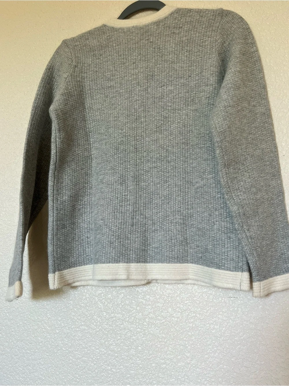 N/A elegant gray
